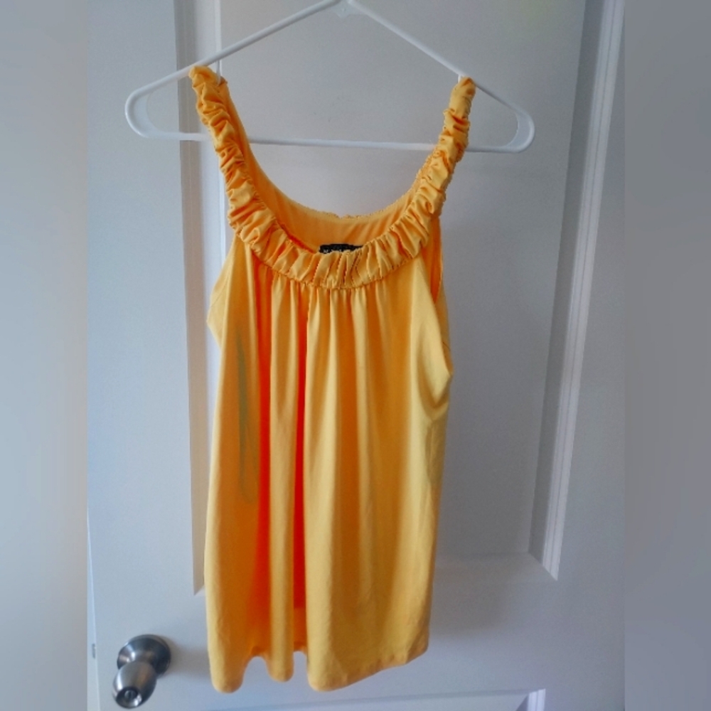 NWOT Yellow Rampage sleeveless scoop neck tank